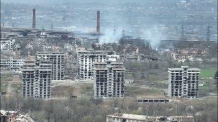 Бомбардировки Азовстали россиянами Фото Associated Press