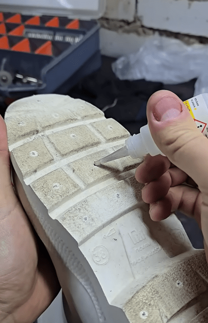 Подошва из ЭВА пены, клей Момент