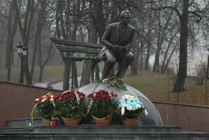 Пам’ятник Валерію Лобановському біля стадіону "Динамо"