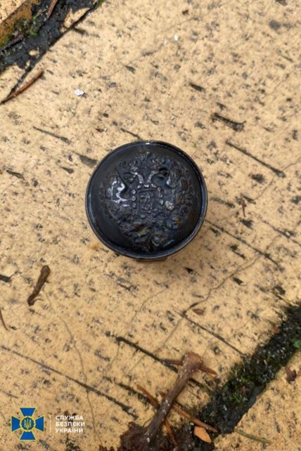 Обыск СБУ у митрополита Павла, 1 апреля 2023 года, нашли герб россии