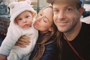 Актриса Оливии Уайлд поделилась семейным фото