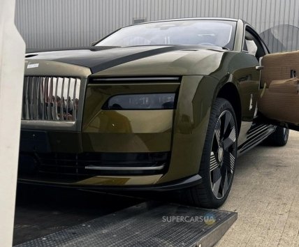 Суперкар Spectre з електричним двигуном