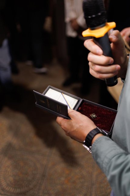 Нагорода директору фестивалю Мирославу Мельнику