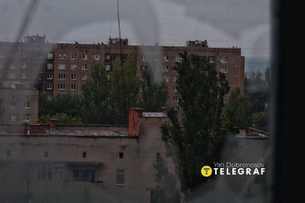 Росіяни знищують житлові будинки в Дружківці