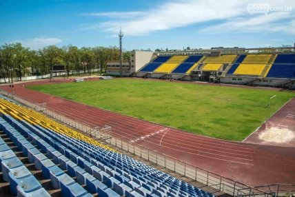 Стадіон та спортивний комплекс Фіскального університету в Ірпені