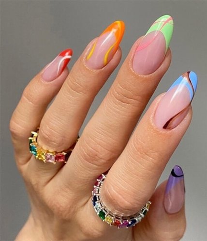 цветной французский маникюр