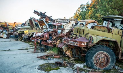 Военные автомобили в зоне отчуждения ЧАЭС