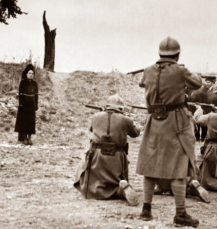 Нідерландська танцівниця, куртизанка та шпигунка Першої світової - Мата Харі