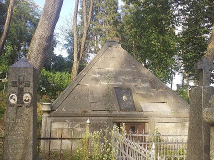 Склеп-пирамида Юзефы Липской