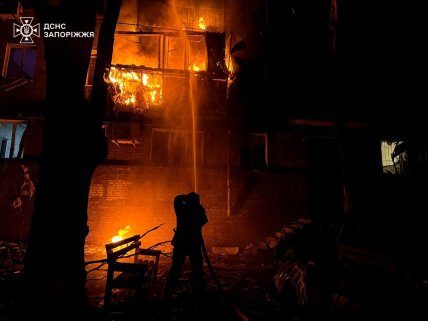 Пожежа у Запоріжжі через атаку РФ 25.11.2025