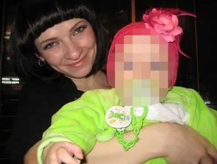 Яна Судакова фото с детьми