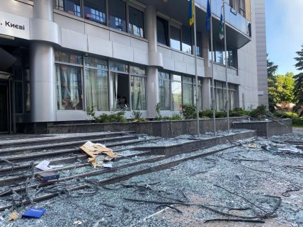 Будівлю Державної податкової у Києві пошкоджено