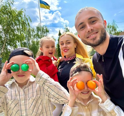 Тарас Тополя Олена Тополя діти дочка Марія Тополя