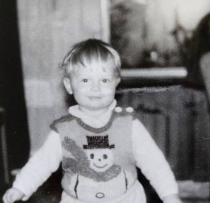 Алекс Топольский показал свои детские фото