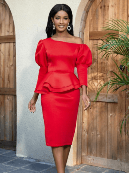 червона сукня