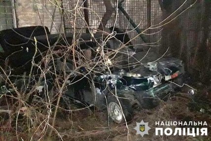 ДТП на Інтеркультурній у Мелітополі - ВАЗ злетів з мосту