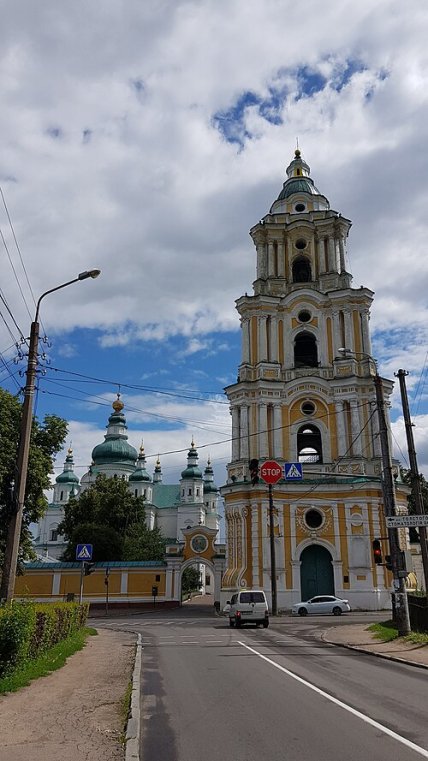 Колокольня Троицкого собора Чернигов