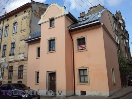 Дом после реконструкции фасада