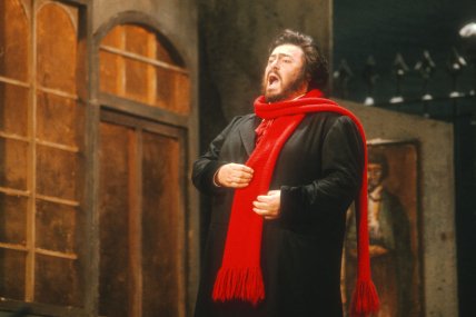 Паваротти что пел