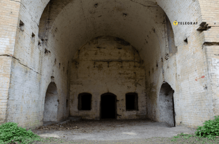 Таракановский форт