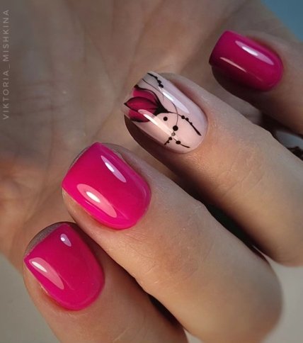 рожевий манікюр