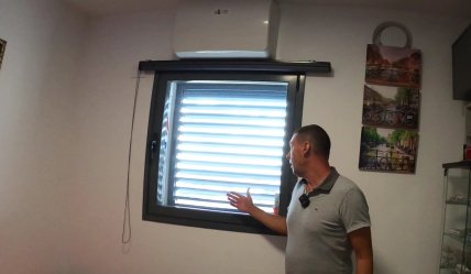 В некоторых мамадах установлена система очистки воздуха в случае газовых атак