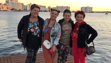 Королева вместе с сестрой, мамой и племянницей