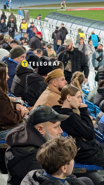 Монатік на футболі