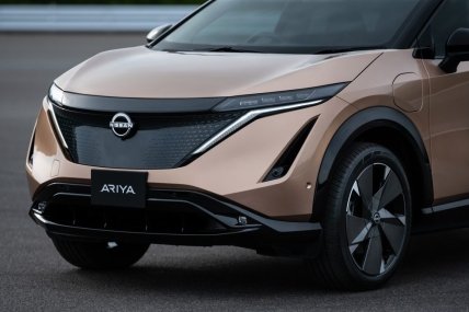 Nissan представив новий компактний електромобіль