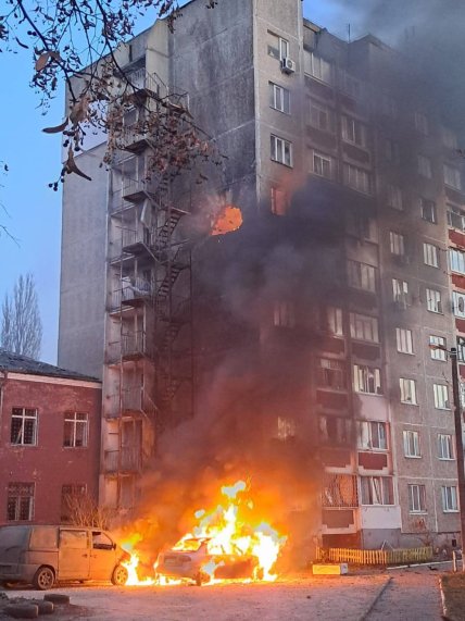 Наслідки удару у Чернігові, фото МВА