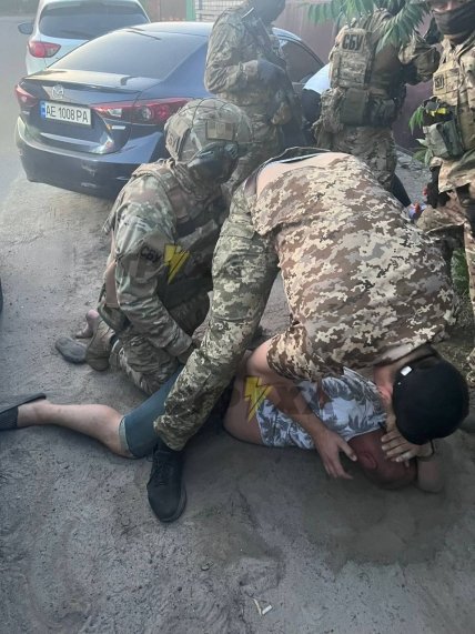 СБУ затримала поліцейських у Дніпрі