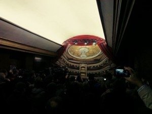 На станции метро "Театральная" появился 3D рисунок