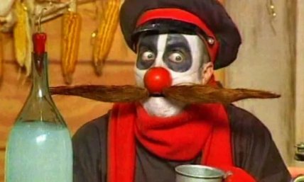 Мужик вусань Село дурнів грав Сергій Гладков