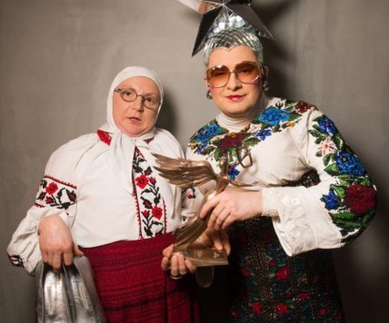 Верка Сердючка и мама