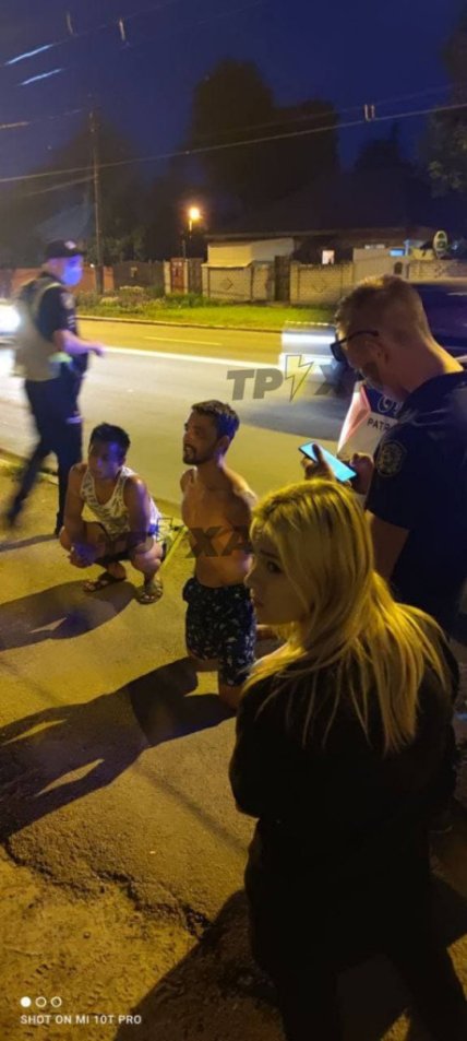 в харькове полицейский избил вора