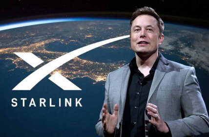 Фото Илона маска на презентации starlink