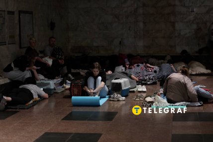 Кияни провели ніч у метро