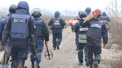 Пиротехники изъяли свыше 30-и взрывоопасных предмета на Луганщине