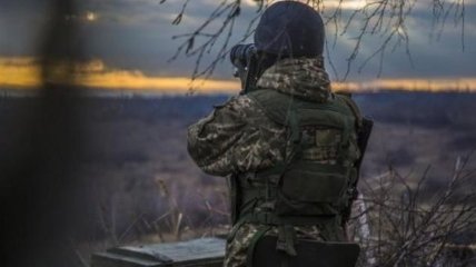 Обострение на Донбассе: погиб украинский боец, еще двое ранены 