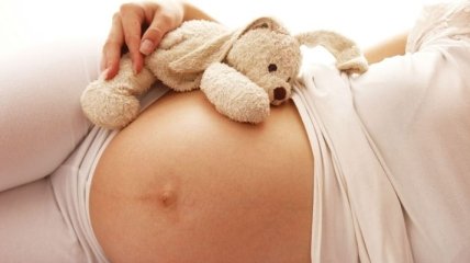 Почему женщине желательно родить ребенка до 30 лет