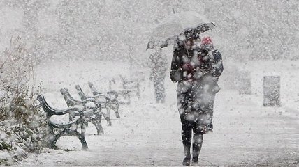 Погода в Украине 3 декабря: синоптики обещают снег, местами сильный 