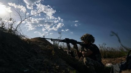 Украинские воины ведут тяжелые бои за Украину