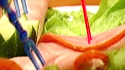 Канапе с красной икрой