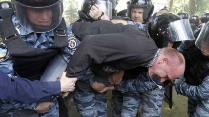 Милиция задержала участников акции «Защитим Конституцию Украины»
