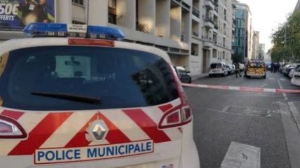 Во Франции новое нападение на церковь, подстрелен священник (фото, видео)