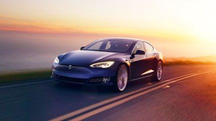 Спрос на автомобили Tesla в Европе вырос почти в три раза