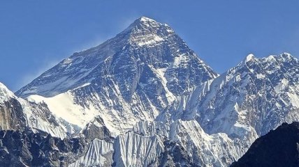 В Непале запретили одиночные покорения Эвереста