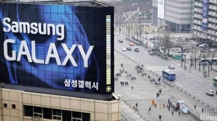 Samsung Electronics лидирует по продажам смартфонов в Китае 