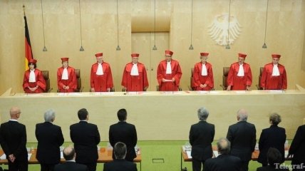 Немецкий суд разрешил Германии участвовать в спасении еврозоны