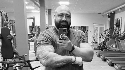 Артур Олейник